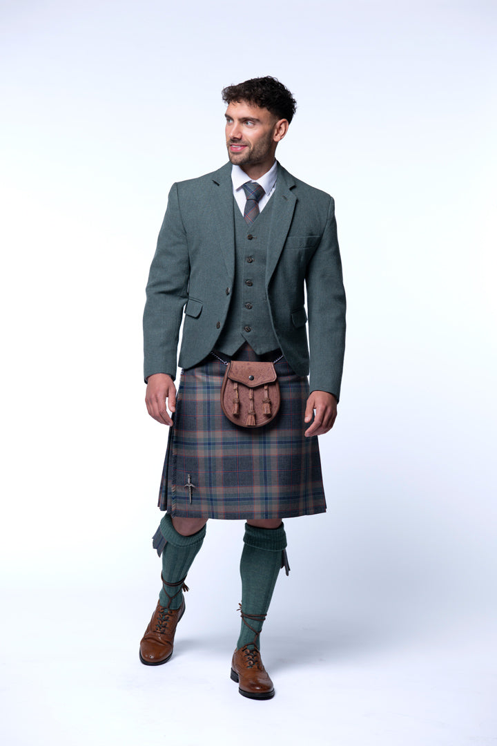 Tarbert Tweed Kilt Hire - MacGregor and MacDuff